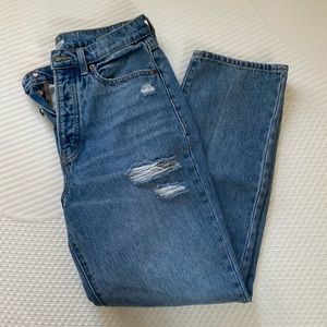 Old Navy high rise Mom Jeans